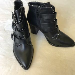 Steve Madden Leather Humble Ankle Boot